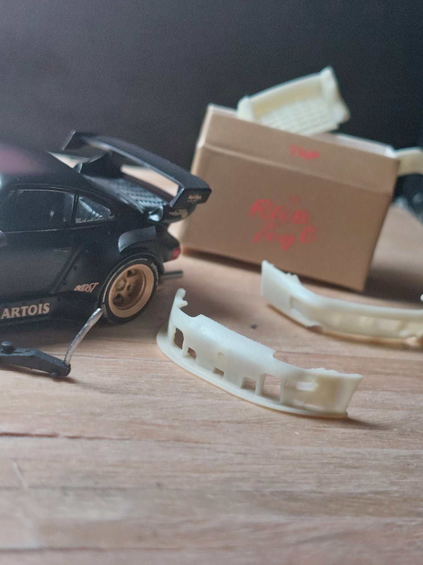 STAR MODEL - PORSCHE 930 RWB LIMITADO A 499 UNDS