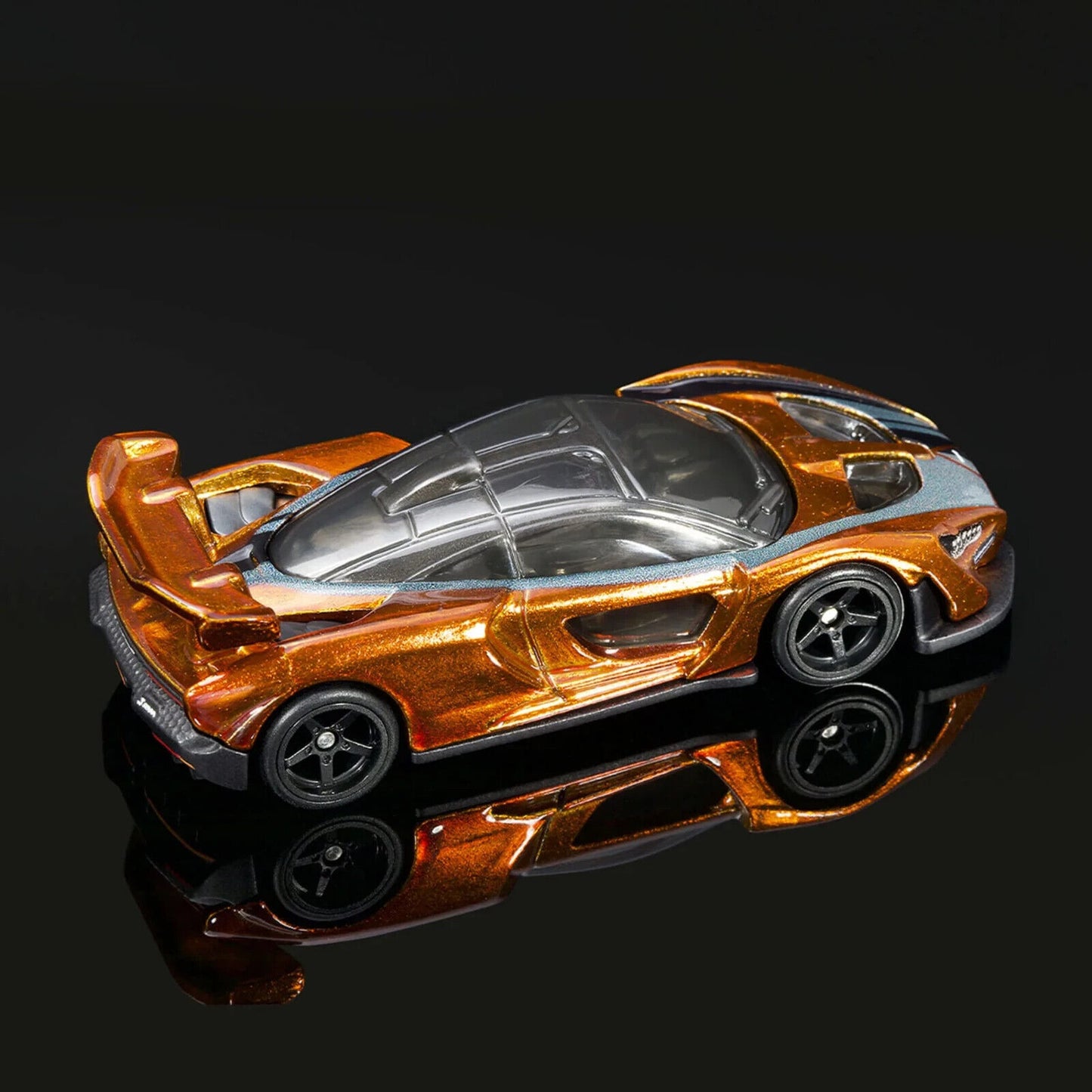 Hot Wheels Rift Rally – Collectors Edition - Incluye Mclaren Senna Edición Especial RLC