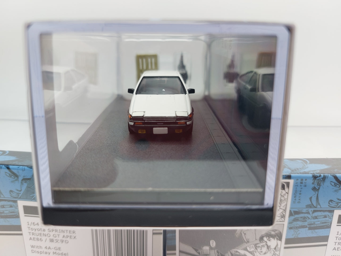 HOBBY JAPAN - INITIAL D - TOYOTA COROLLA SPRINTER TRUENO AE86 - WITH ENGINE